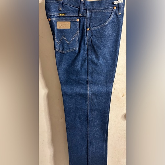 Men’s Wrangler Bootcut Blue Jeans(heavy starch) - Picture 1 of 4